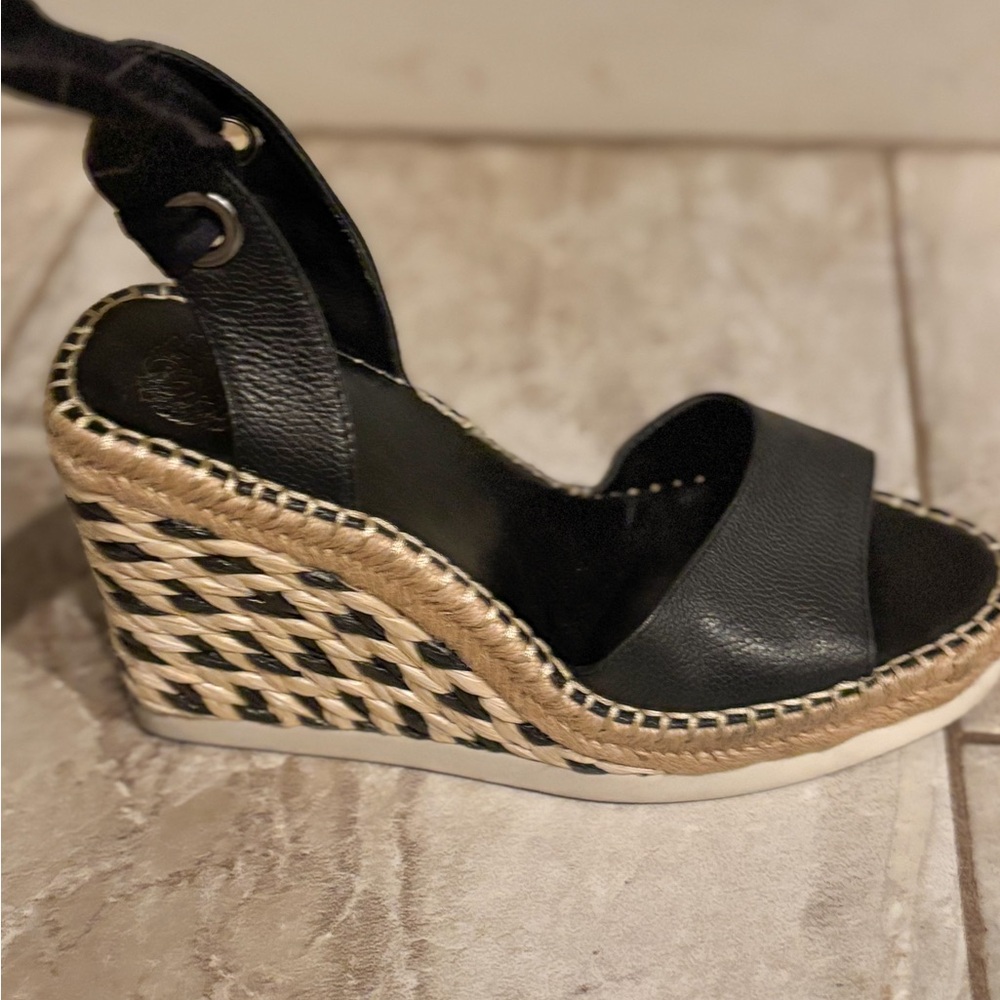 Stylish Vince Camuto Black Wedge Sandals